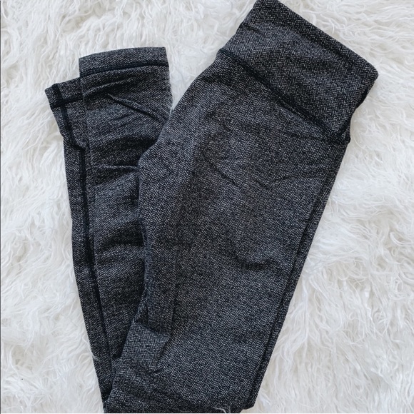 Lululemon Herringbone Leggings - Picture 4 of 4